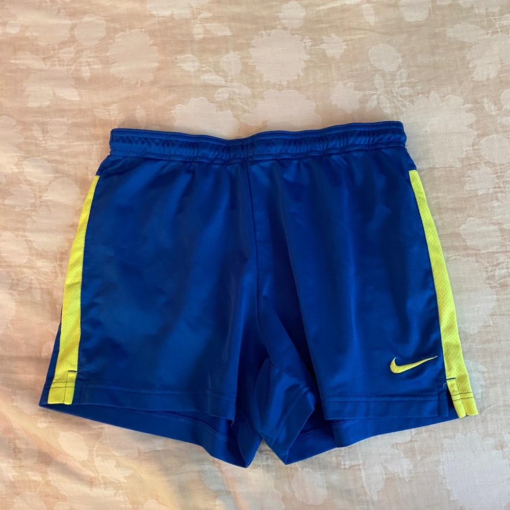 💥Nike shorts (bundle to save!)💥